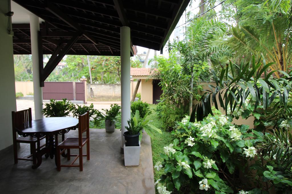 Santori Unawatuna Exterior foto