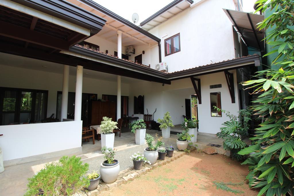 Santori Unawatuna Exterior foto